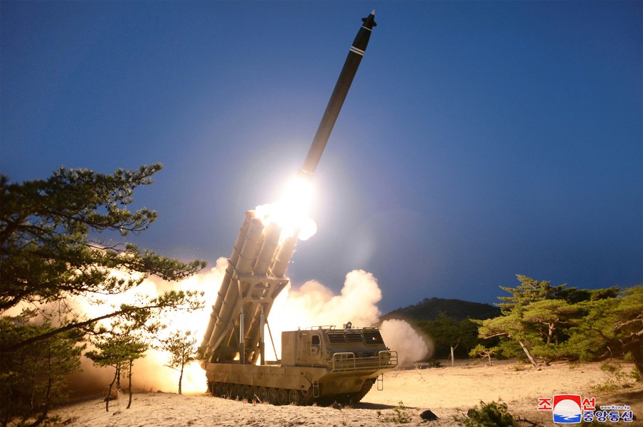 Pháo phản lực KN-25 độc đáo của Triều Tiên vượt trội mọi đối thủ phương Tây? - Ảnh 8.