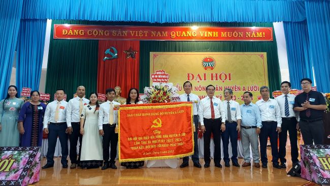 Bà Phạm Thị Thanh Tâm tái đắc cử Chủ tịch Hội Nông dân huyện A Lưới, tỉnh Thừa Thiên Huế  - Ảnh 2.