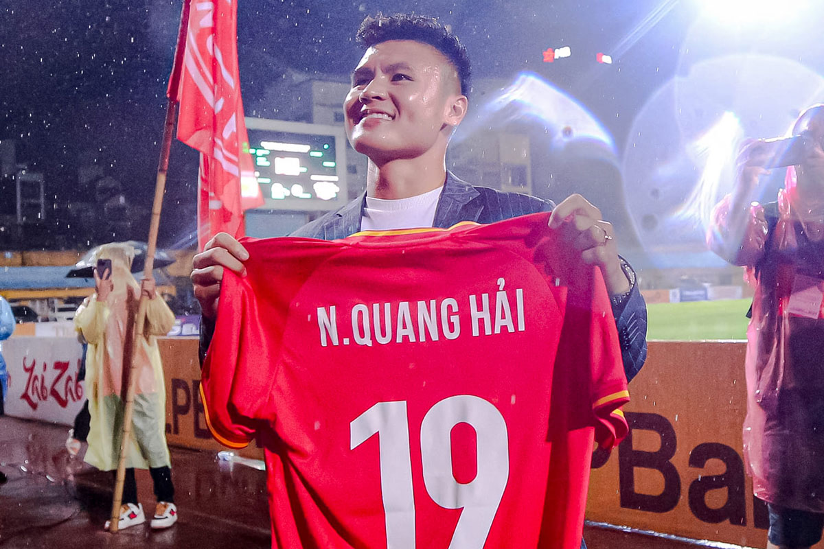 Tin tối (1/7): Quang Hải nhận 2 số áo tại CLB CAHN - Ảnh 1.