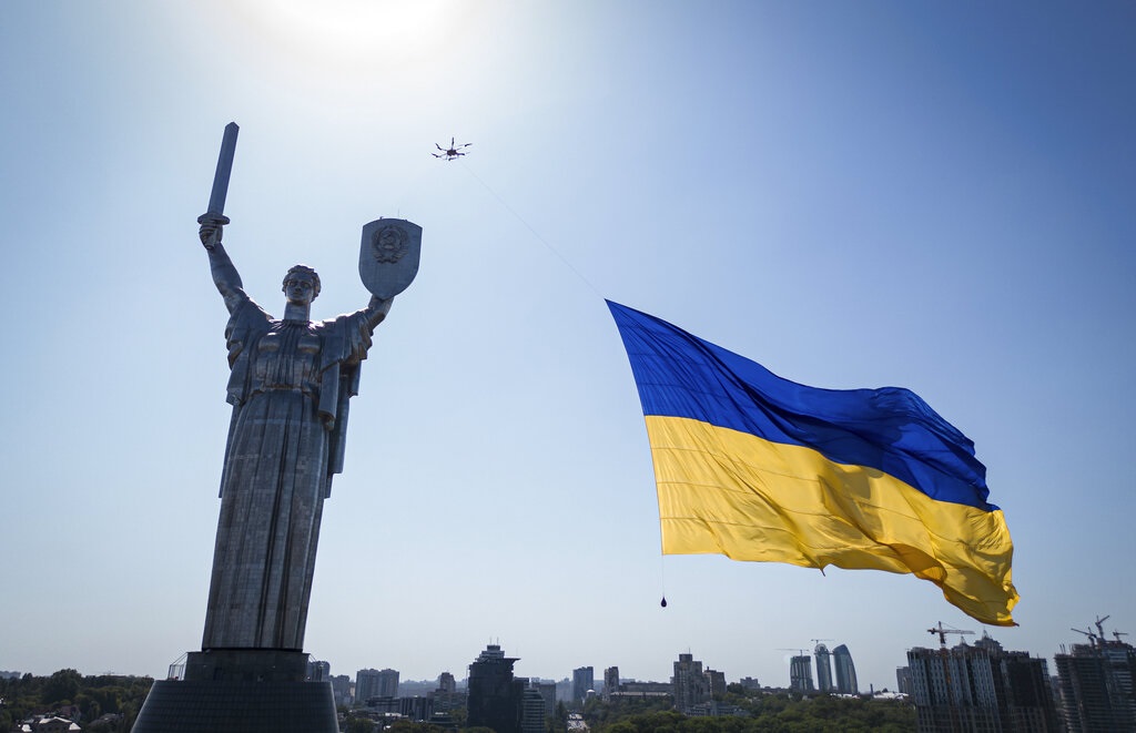 Doanh nghiệp Ukraine 'kêu trời', cầu xin ông Zelensky can thiệp vì một vấn nạn đang lên đến đỉnh điểm ở Ukraine - Ảnh 1.