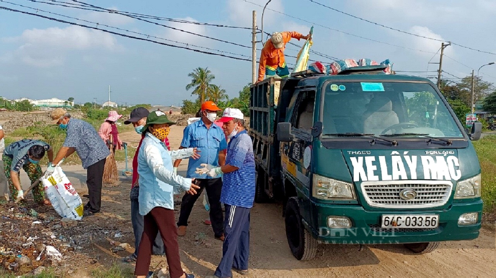 Nông thôn TP.HCM rục rịch chuyển đổi số rác thải sinh hoạt - Ảnh 1.