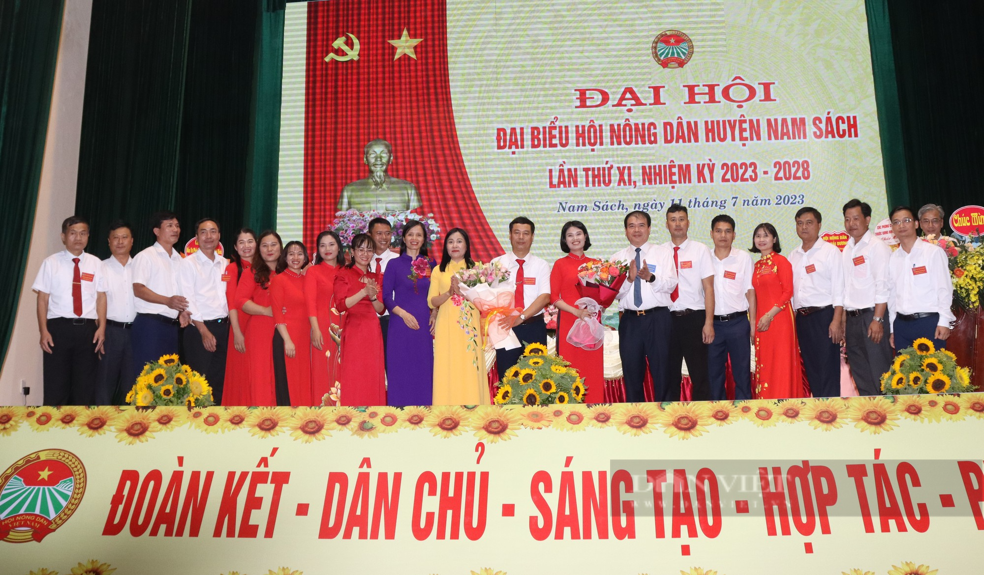 Đại hội Hội Nông dân huyện Nam Sách, Trưởng phòng Kinh tế Hạ tầng được bầu giữ chức Chủ tịch - Ảnh 7.