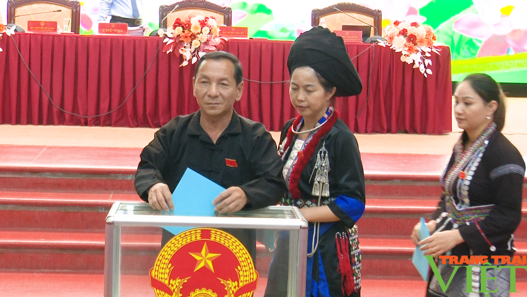 Lai Châu bầu tân Chủ tịch Ủy ban nhân dân tỉnh - Ảnh 2.