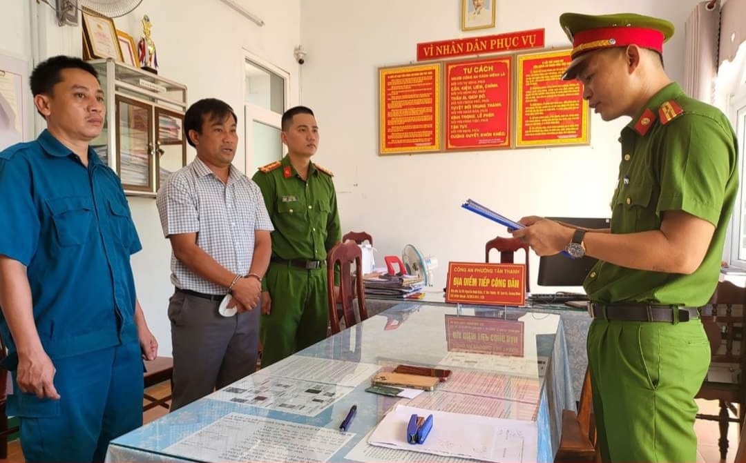 Công an Quảng Nam khởi tố đối tượng Nguyễn Thành Trung bán đất chiếm đoạt hơn 22 tỷ đồng - Ảnh 1.