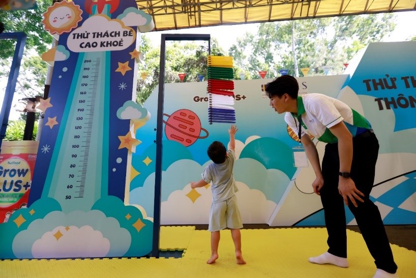 Hàng ngàn trẻ em Việt hứng khởi khám phá hè sôi động tại Thảo cầm viên Sài Gòn - Ảnh 2.