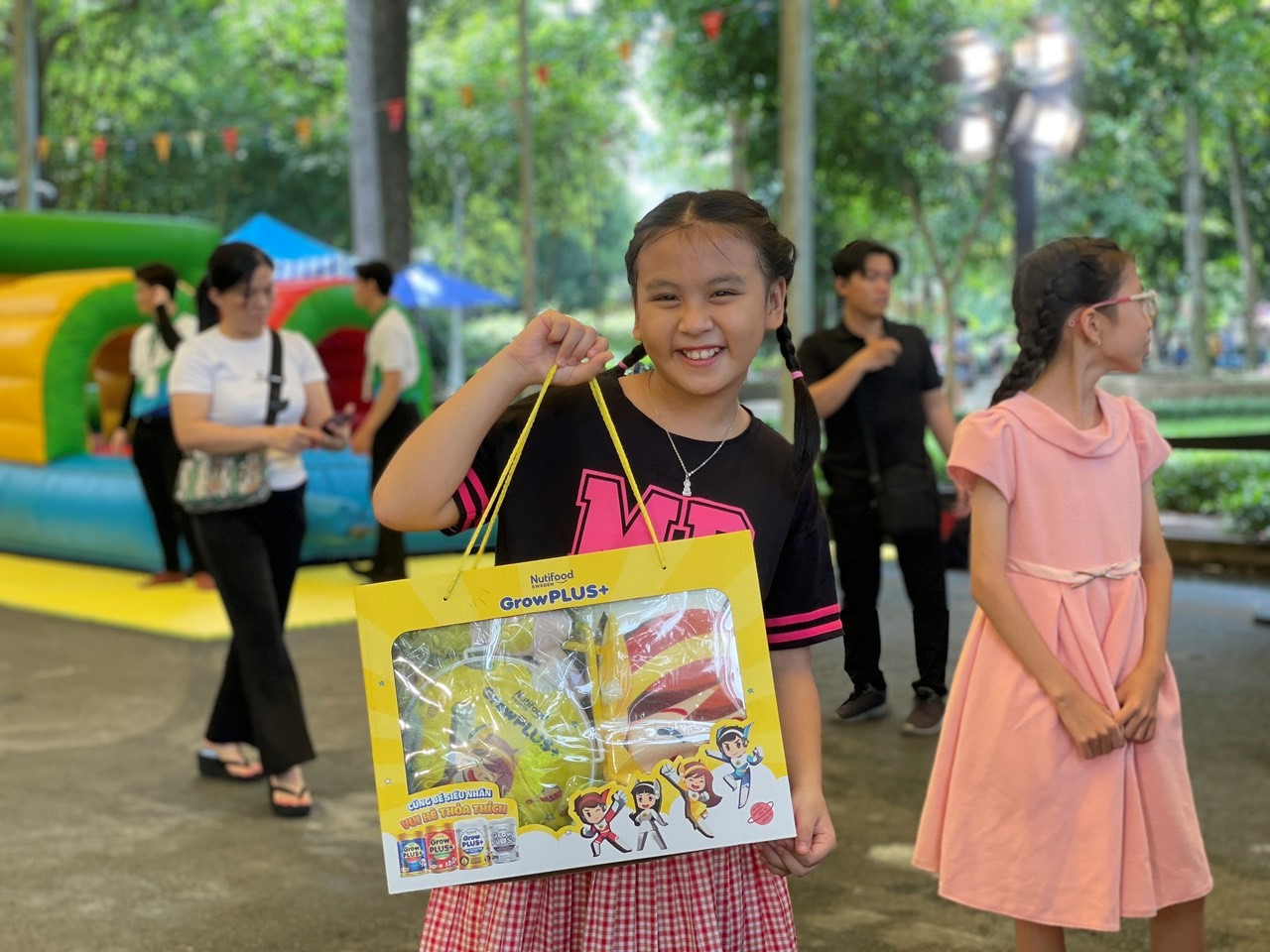 Hàng ngàn trẻ em Việt hứng khởi khám phá hè sôi động tại Thảo cầm viên Sài Gòn - Ảnh 12.
