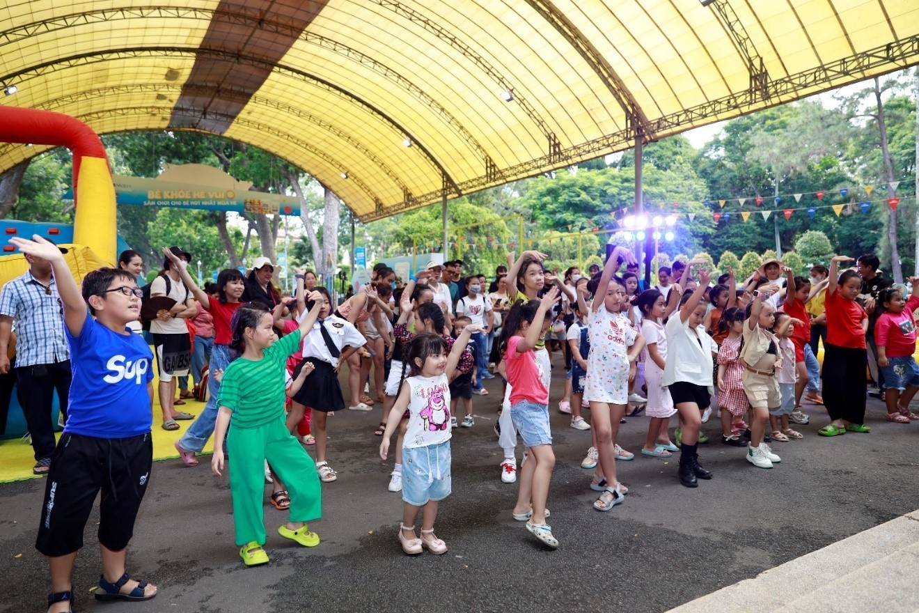 Hàng ngàn trẻ em Việt hứng khởi khám phá hè sôi động tại Thảo cầm viên Sài Gòn - Ảnh 7.
