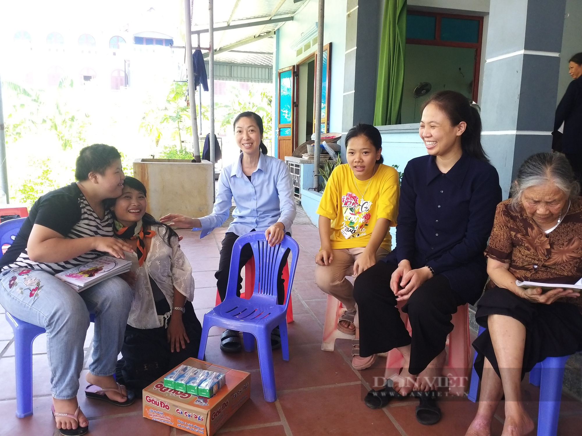 Mái ấm Thánh Tâm ở Hà Nội (Bài 1): Nữ tu sỹ quên mình hết lòng chăm lo các mảnh đời bất hạnh - Ảnh 9.