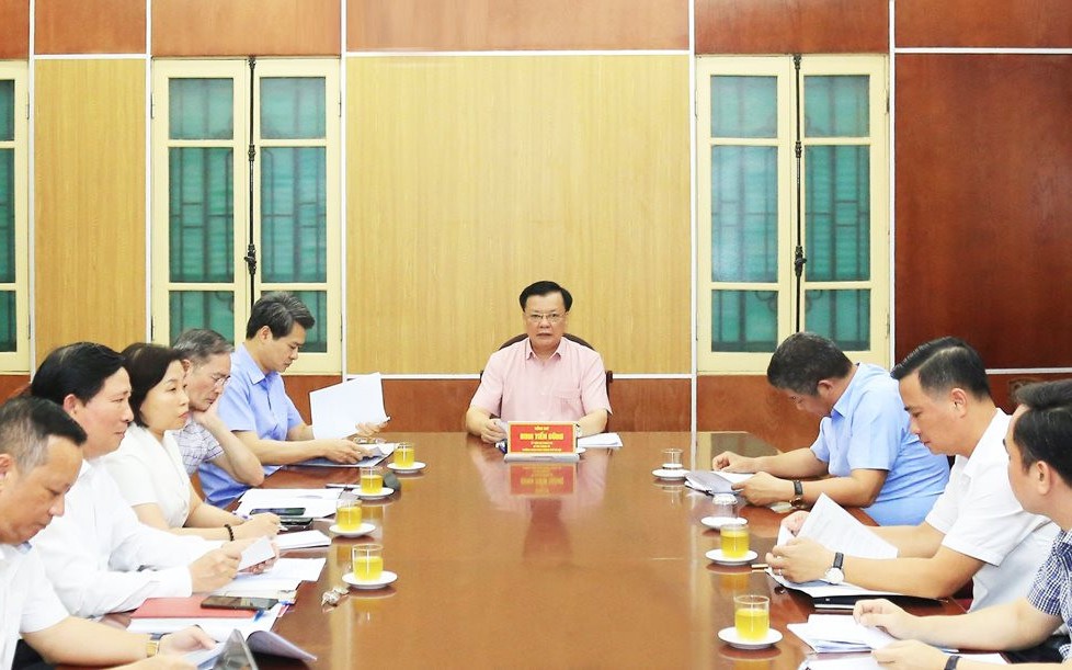 Bí thư Thành ủy Hà Nội yêu cầu tập trung giải quyết chính sách cho 2 gia đình người có công