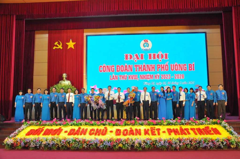 Quảng Ninh tổ chức Đại hội điểm Công đoàn khu vực Đông Bắc và đồng bằng Sông Hồng - Ảnh 2.