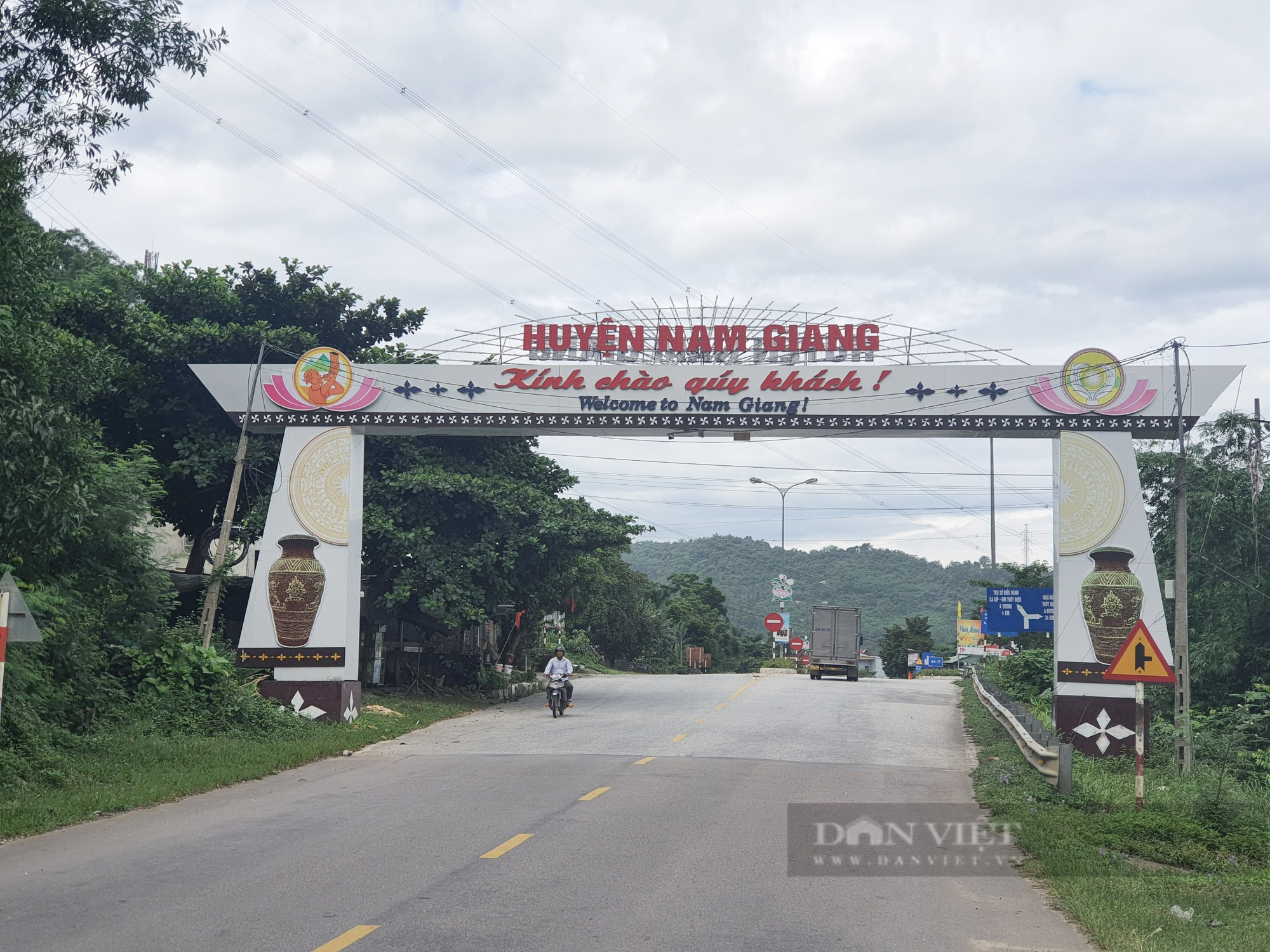 Xây dựng nông thôn mới ở Quảng Nam: Những đổi thay tích cực của huyện miền núi Nam Giang - Ảnh 1.
