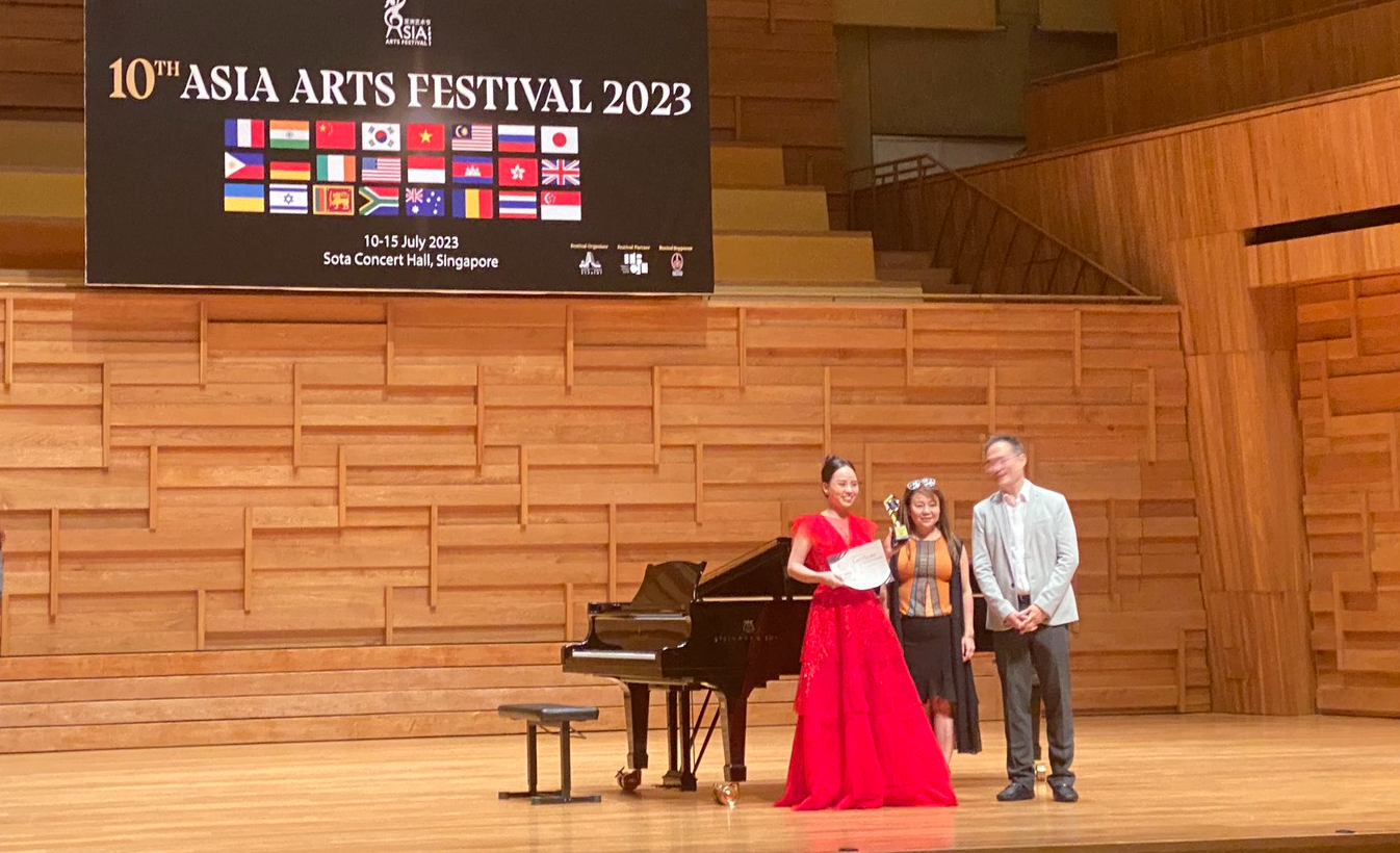Ca sĩ Tân Nhàn bị 3 học trò vừa giành được Cúp Vàng Asia Arts Festival 2023 &quot;tố cáo&quot; - Ảnh 2.