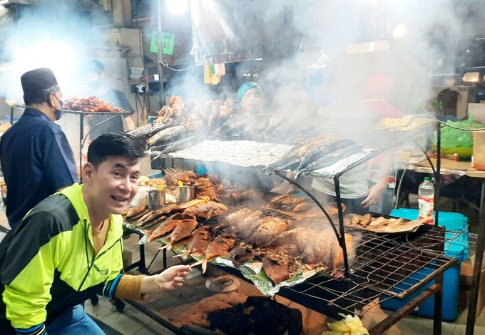 Khách Việt trải nghiệm ẩm thực độc lạ ở 55 quốc gia, có món 100 triệu đồng - Ảnh 6.