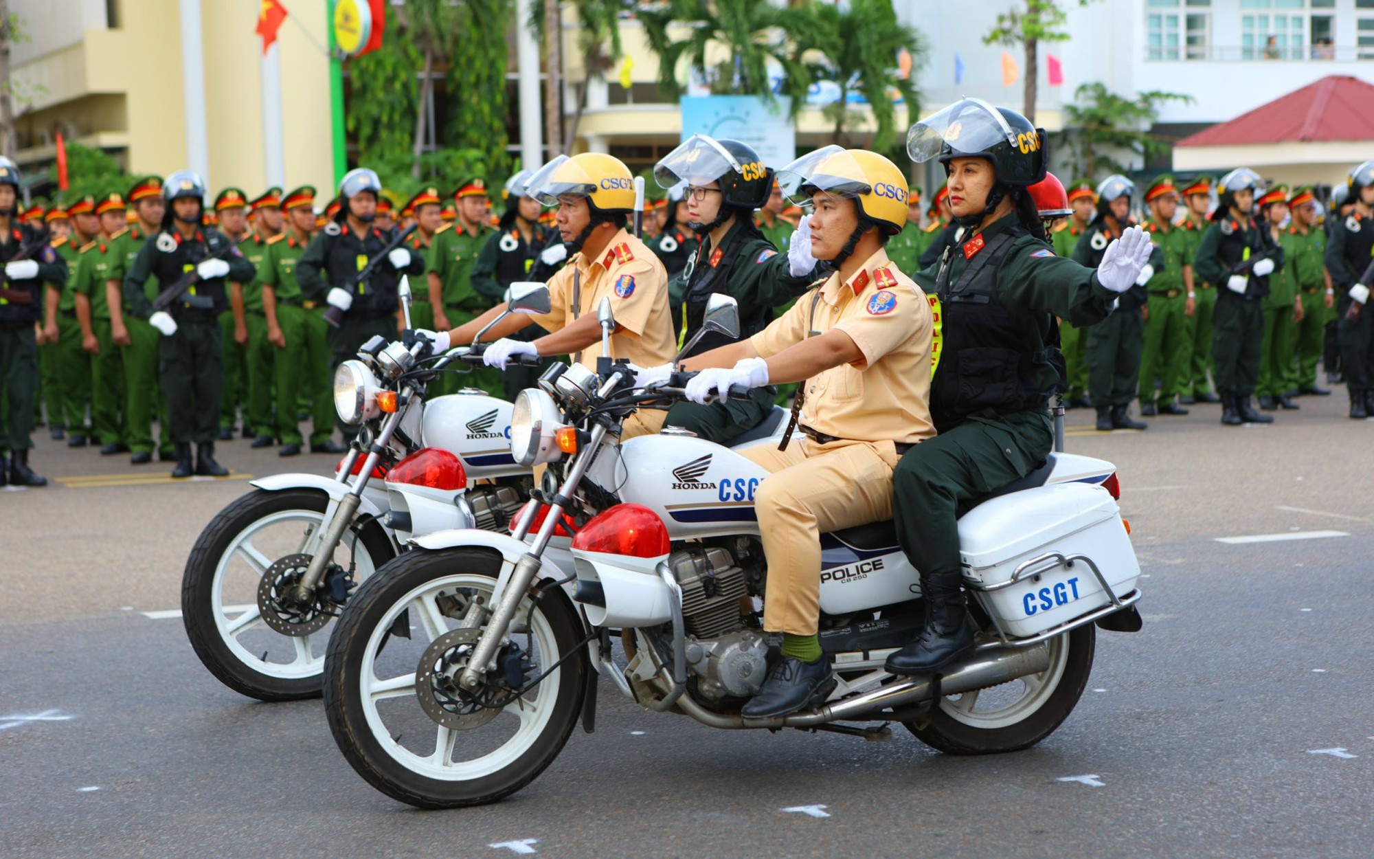 Công an Bình Thuận ra quân trấn áp tội phạm, triệt phá băng nhóm bảo kê, mua bán ma túy