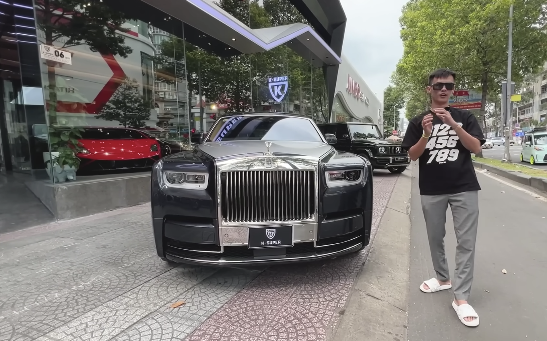 Video: Xem Phan Công Khanh từng review Rolls-Royce Phantom VIII, số phận xe sẽ ra sao?