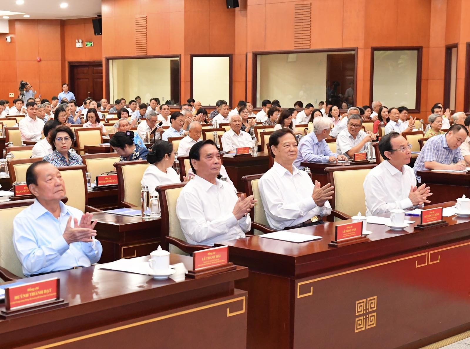 Phó Thủ tướng Lê Minh Khái: Nghị quyết 98 trao quyền mạnh cho TP.HCM phát triển ngang tầm thế giới - Ảnh 3.