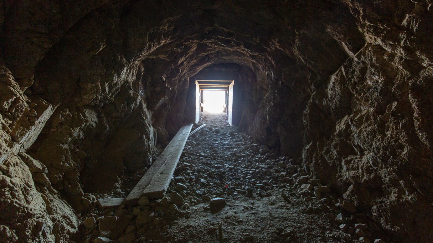 Địa đạo Củ Chi vào top những đường hầm kỳ thú nhất thế giới - Ảnh 5.