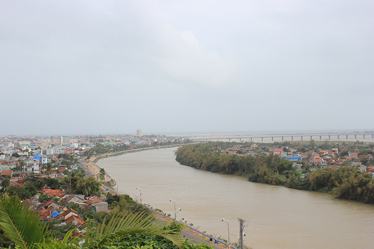 Dòng sông nổi tiếng ở Phú Yên, bắt nguồn từ Kon Tum chảy dài 380km, ví như dòng sông trẻ mãi không già - Ảnh 1.