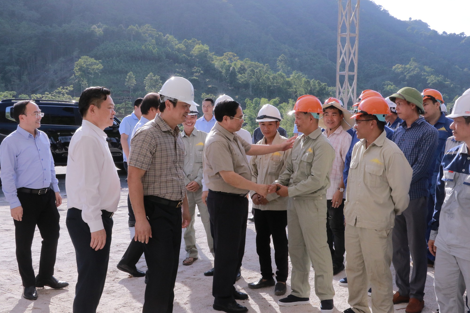 Thủ tướng Phạm Minh Chính: Bắc Kạn cần quyết liệt giải ngân, sớm hoàn thành tuyến đường TP.Bắc Kạn - Ba Bể - Ảnh 3.