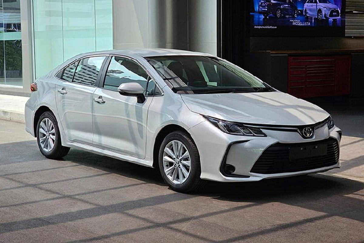 Toyota Corolla Altis 2024 nâng cấp sắp ra mắt Việt Nam, tăng giá bán - Ảnh 2.