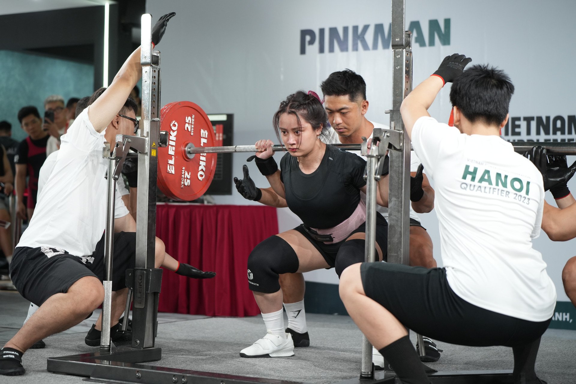 Nguyễn Ngân Giang, Bùi Nguyên Trí phá kỷ lục Giải Powerlifting Việt Nam 2023 - Ảnh 2.