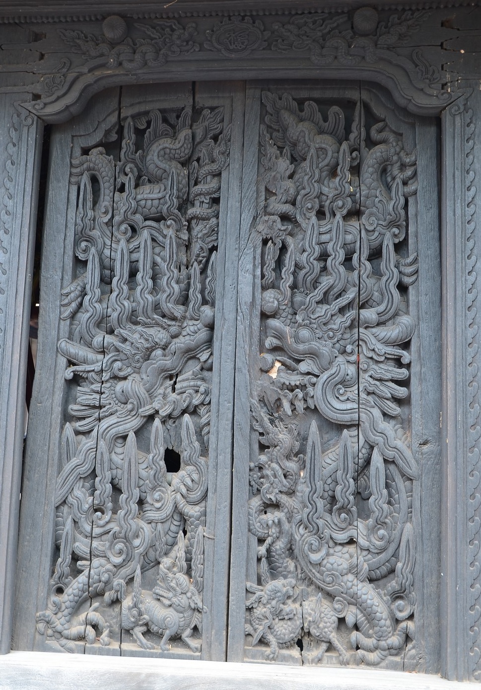 Bảo vật quốc gia ở một đền thờ cổ ở Nam Định là một vật hễ ai bước vào tòa tiền đường đều trông thấy - Ảnh 1.