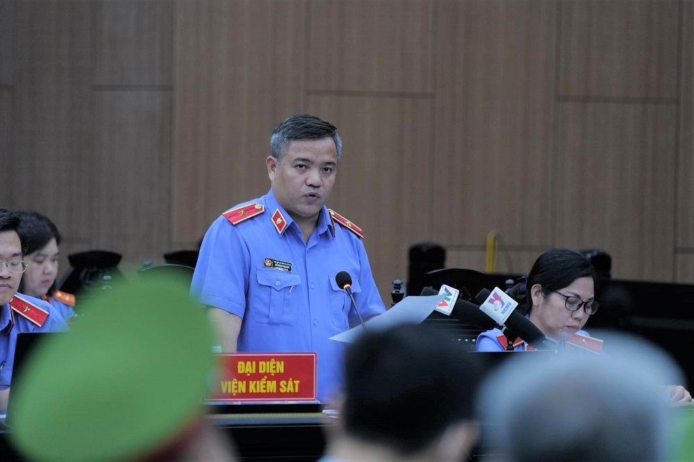 Cựu Trưởng phòng Hoàng Văn Hưng tố viện kiểm sát “thỏa hiệp buộc tội”, bị cáo khác khuyết tật nhân cách - Ảnh 2.