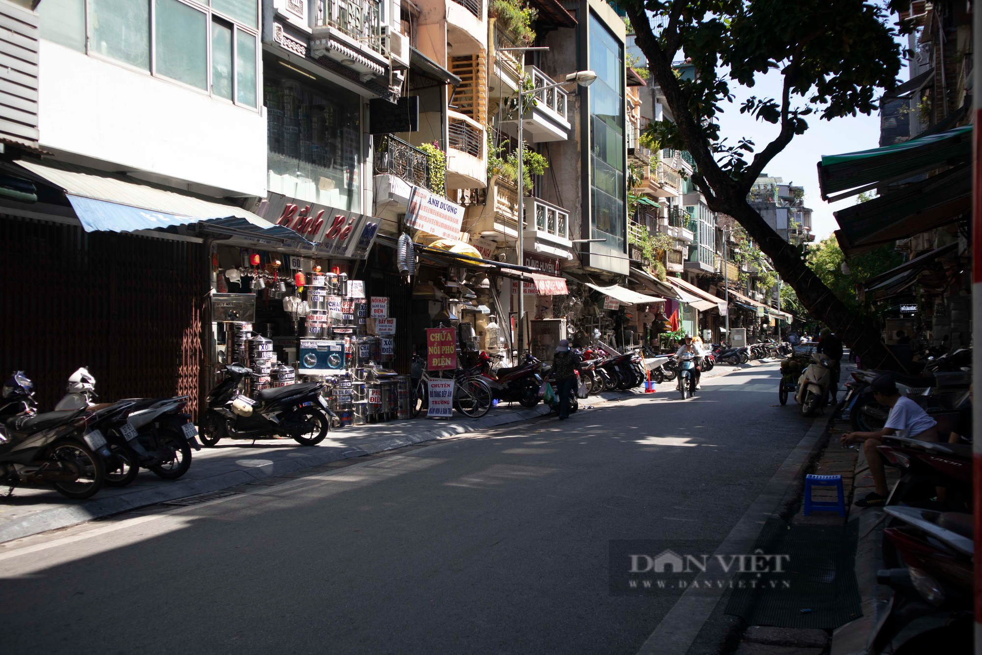 Bất ngờ về “phế tích” của Đình Hàng Thiếc trong ngõ nhỏ chỉ vừa 1 người qua - Ảnh 4.