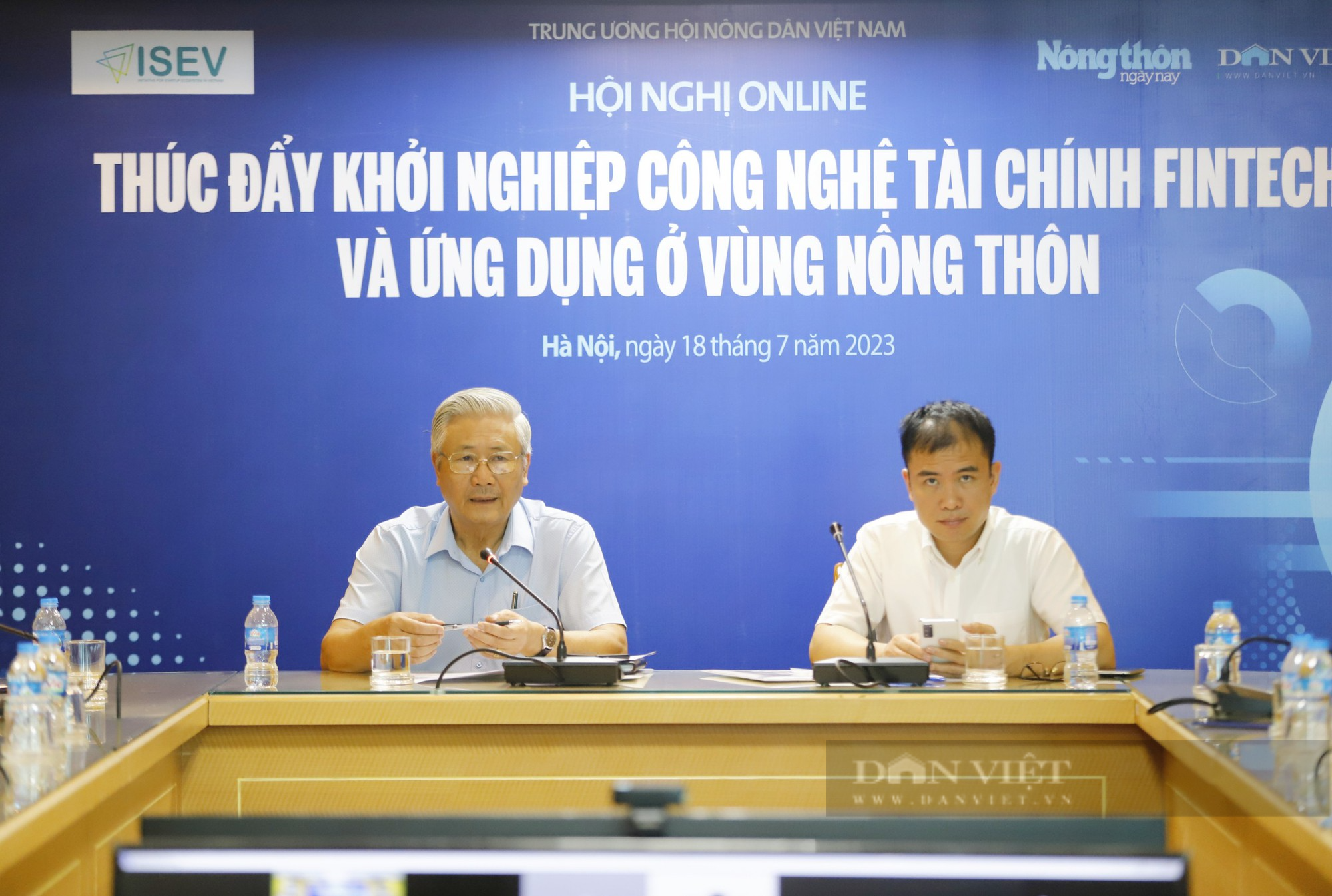 Khó khăn và thuận lợi của thị trường Fintech Việt Nam tại nông thôn - Ảnh 1.