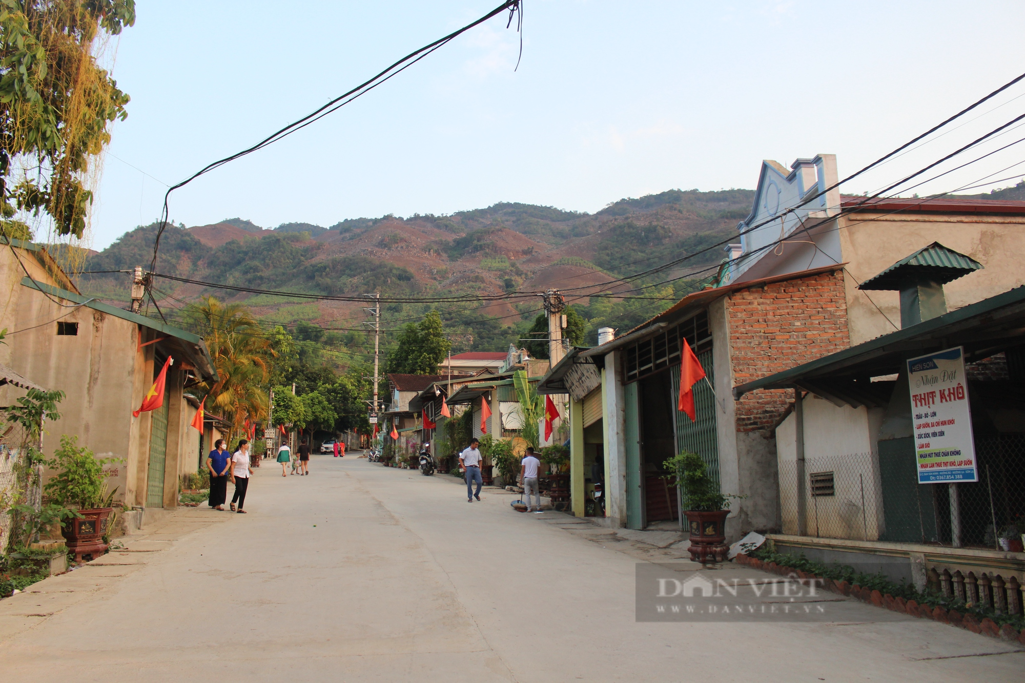 Nhiều cách làm hay, sáng tạo trong xây dựng NTM ở bản vùng cao Sơn La - Ảnh 4.