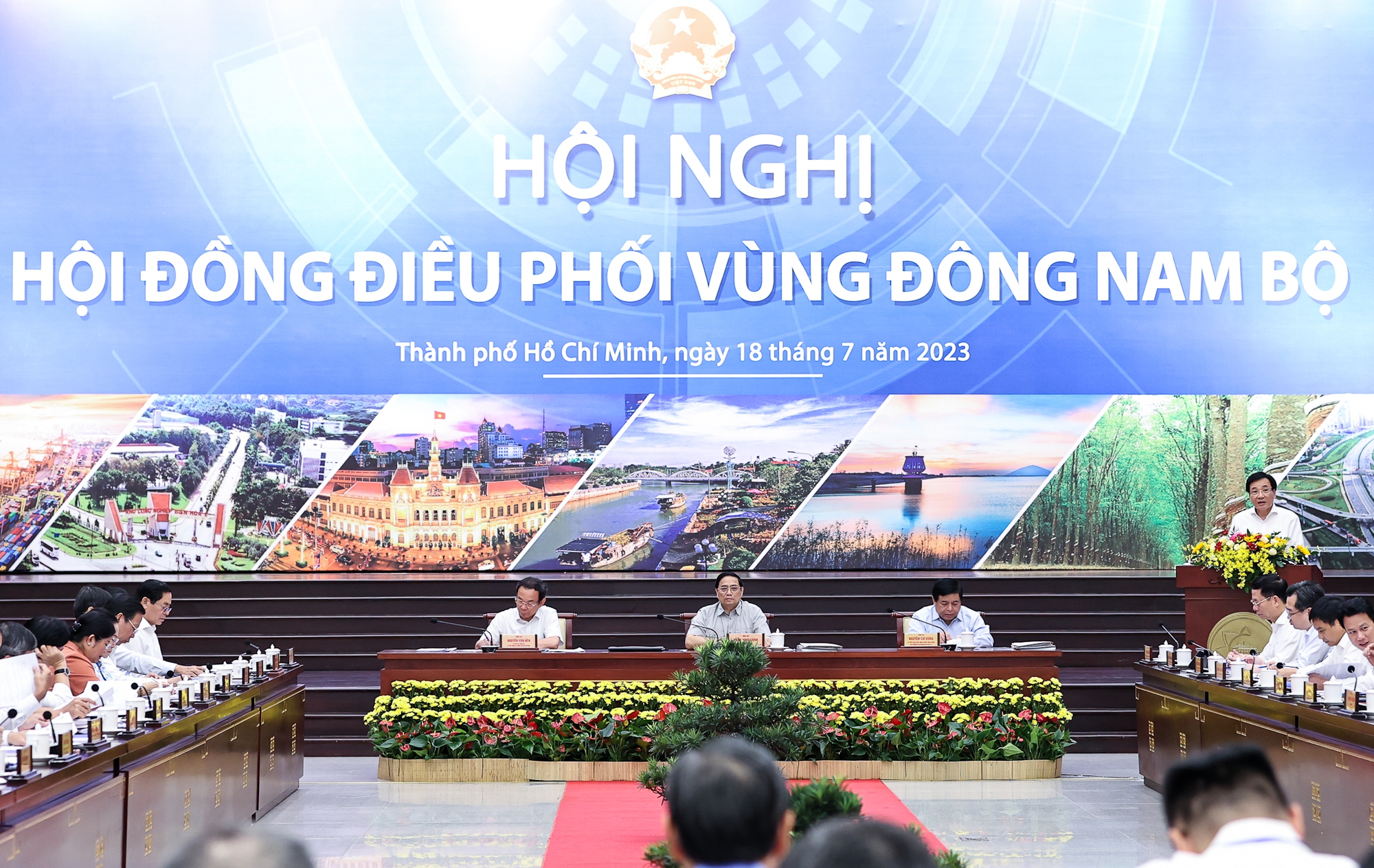 Thủ tướng Phạm Minh Chính làm Chủ tịch Hội đồng điều phối vùng Đông Nam Bộ - Ảnh 1.