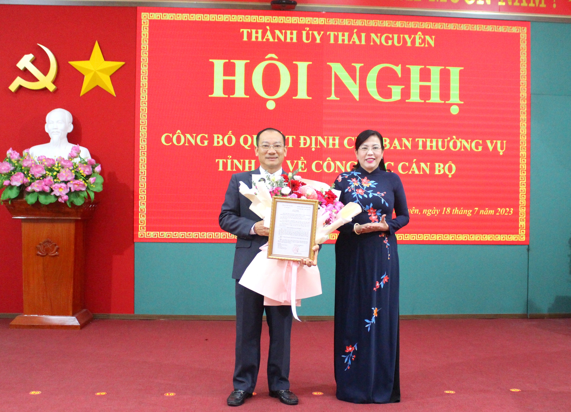 Chủ tịch Hội Nông dân tỉnh Thái Nguyên được điều động giữ chức Phó Bí thư Thành ủy Thái Nguyên - Ảnh 2.