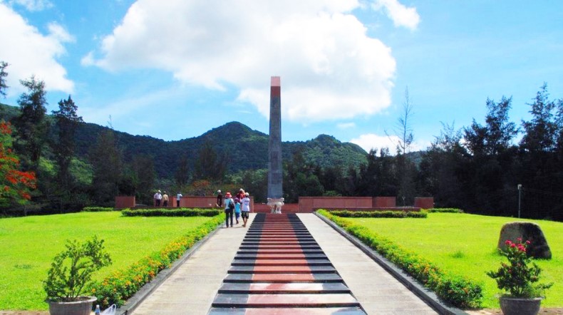 Cầu truyền hình đặc biệt nối Nghĩa trang Liệt sĩ A1 - Điện Biên với Nghĩa trang Hàng Dương - Côn Đảo - Ảnh 2.