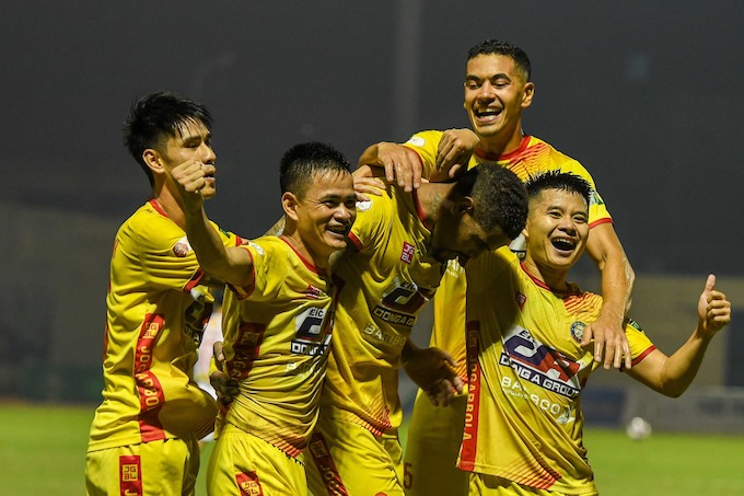 Thanh Hoá tuột dốc ở V.League 2023, chuyện gì đang xảy ra? - Ảnh 2.