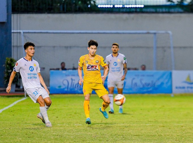 Thanh Hoá tuột dốc ở V.League 2023, chuyện gì đang xảy ra? - Ảnh 1.