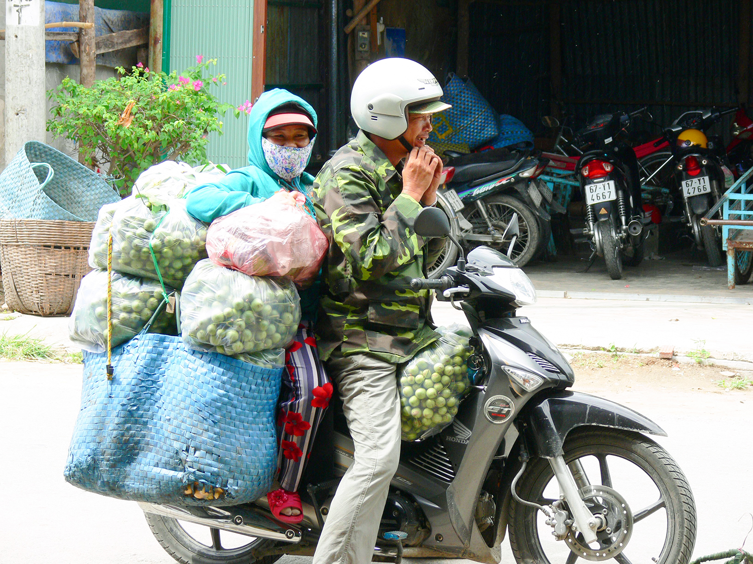 Rộn ràng mùa buôn trái cây núi Cấm - Ảnh 14.