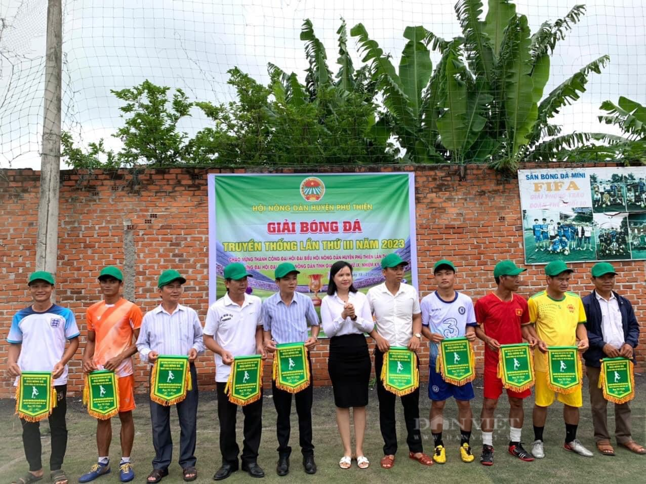 Gia Lai: Sôi nổi giải bóng đá nông dân huyện Phú Thiện - Ảnh 2.