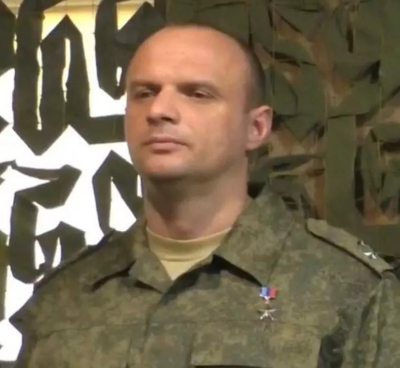 Rộ tin Đại tá kỳ cựu của Nga tử trận ở Ukraine vì bị UAV tự sát tấn công - Ảnh 1.