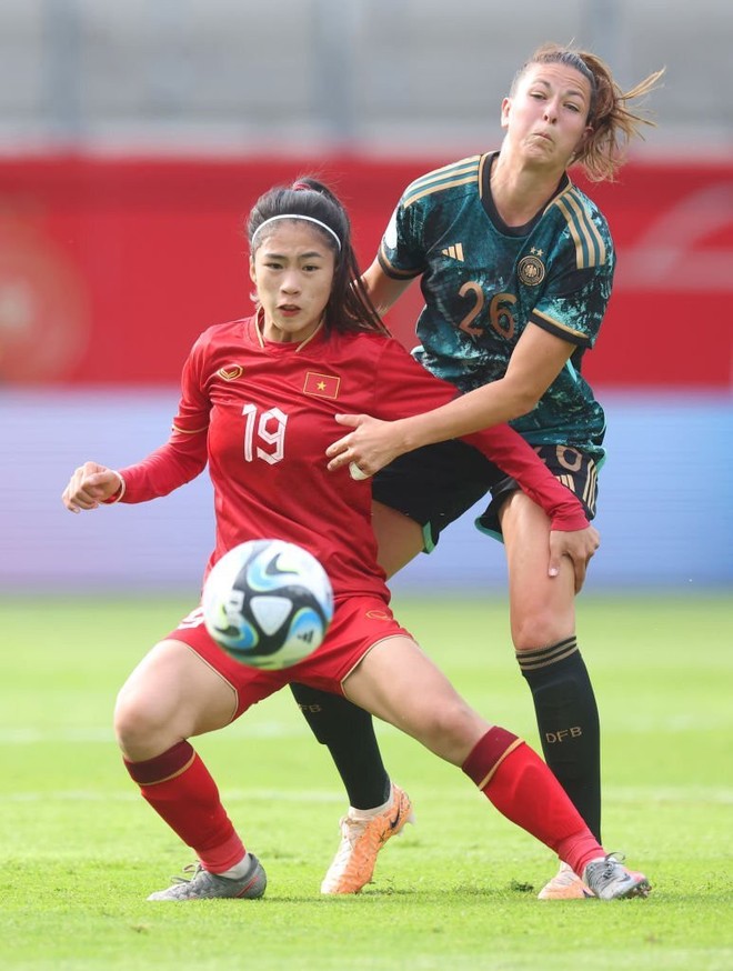 3 ngôi sao ĐT nữ Việt Nam sang châu Âu chơi bóng sau World Cup, gồm những ai? - Ảnh 1.