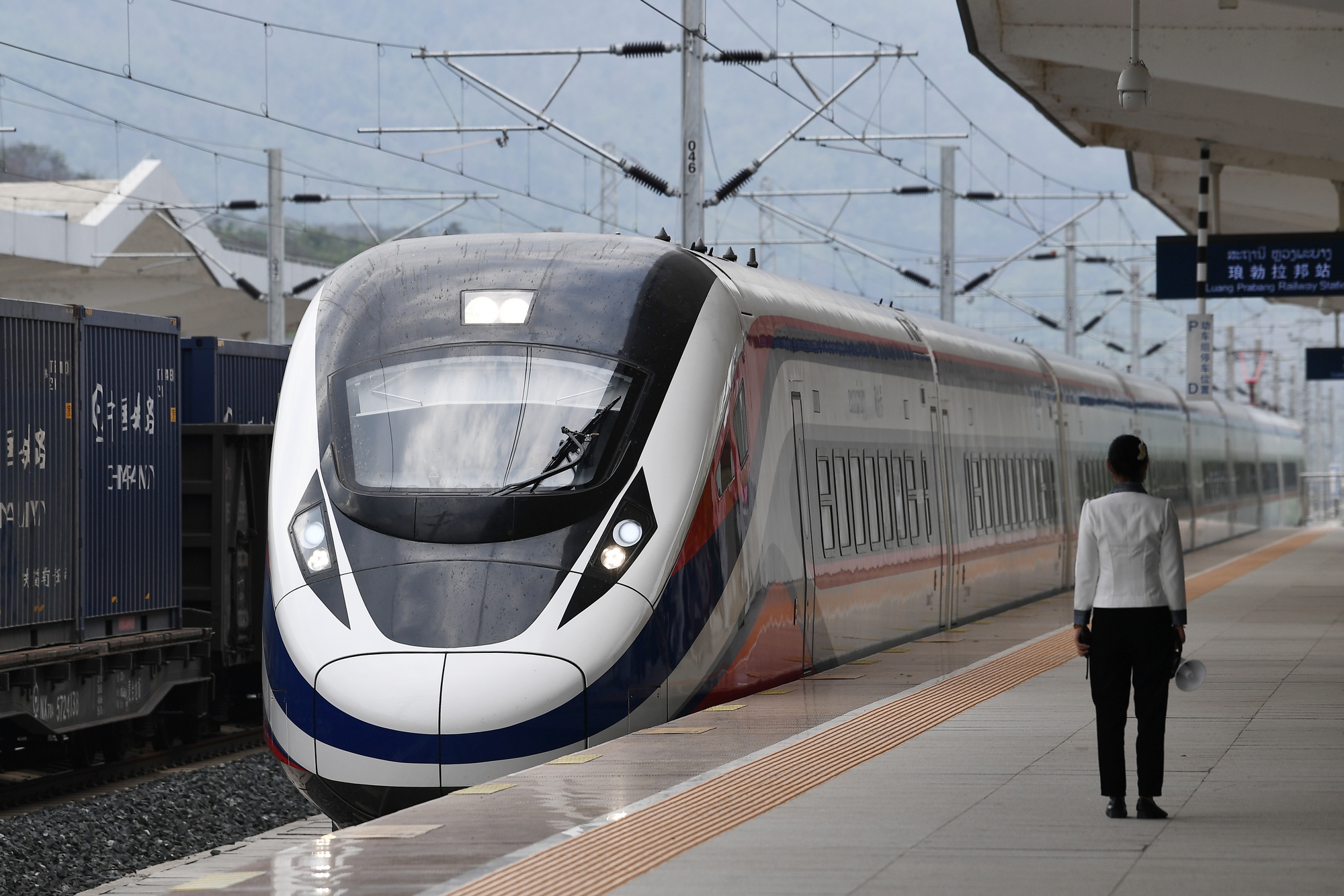 Phó Thủ tướng Trần Hồng Hà yêu cầu Bộ GTVT giải trình các ý kiến về đường sắt tốc độ cao Bắc - Nam- Ảnh 1.