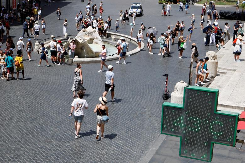 Italy ghi nhận tình trạng nắng nóng 47 độ C, rất bất thường trong nhiều năm trở lại đây - Ảnh 1.