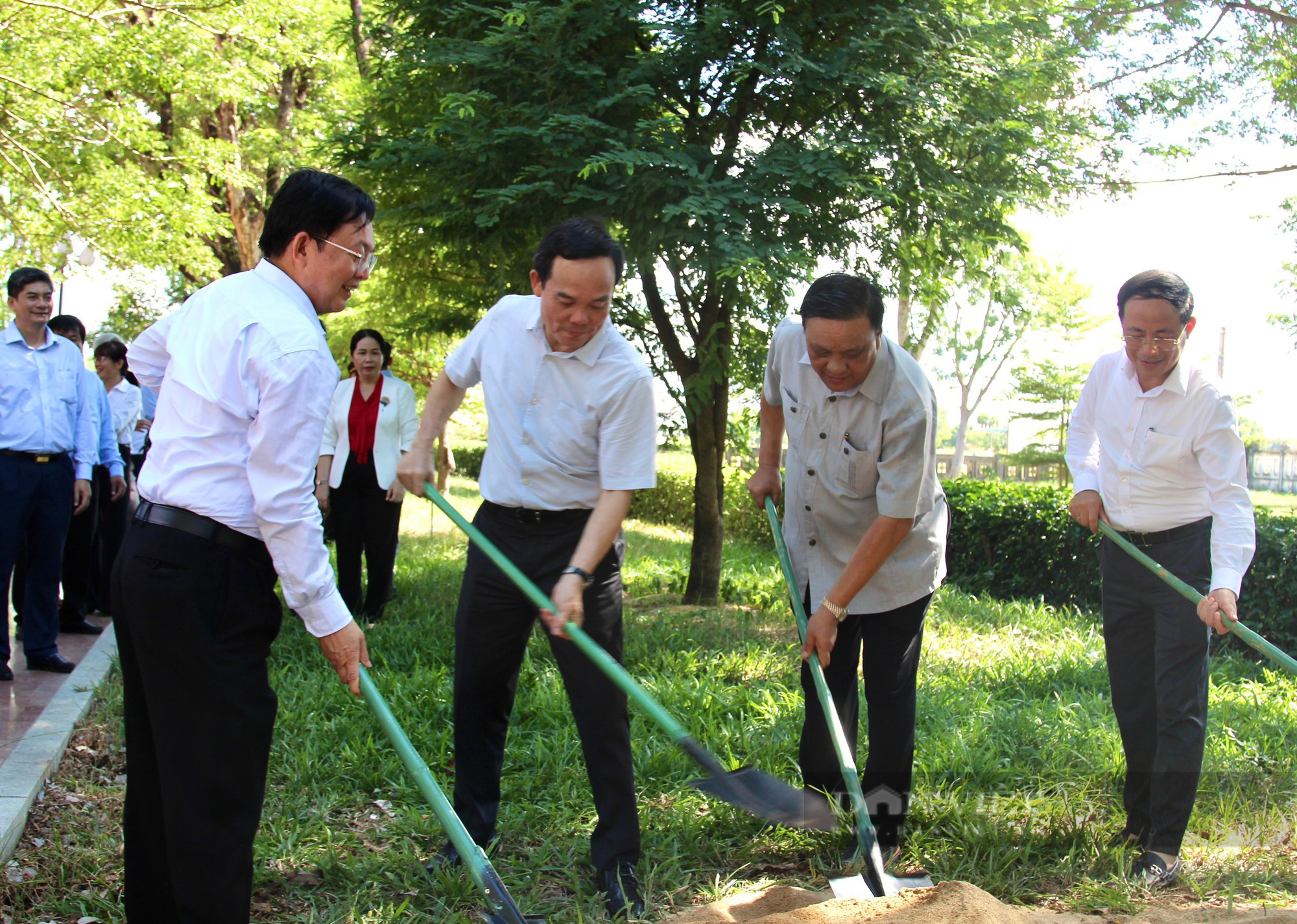 Phó Thủ tướng Trần Lưu Quang: 'Bình Định có những góc nhìn cảm giác như đang ở Singapore' - Ảnh 3.