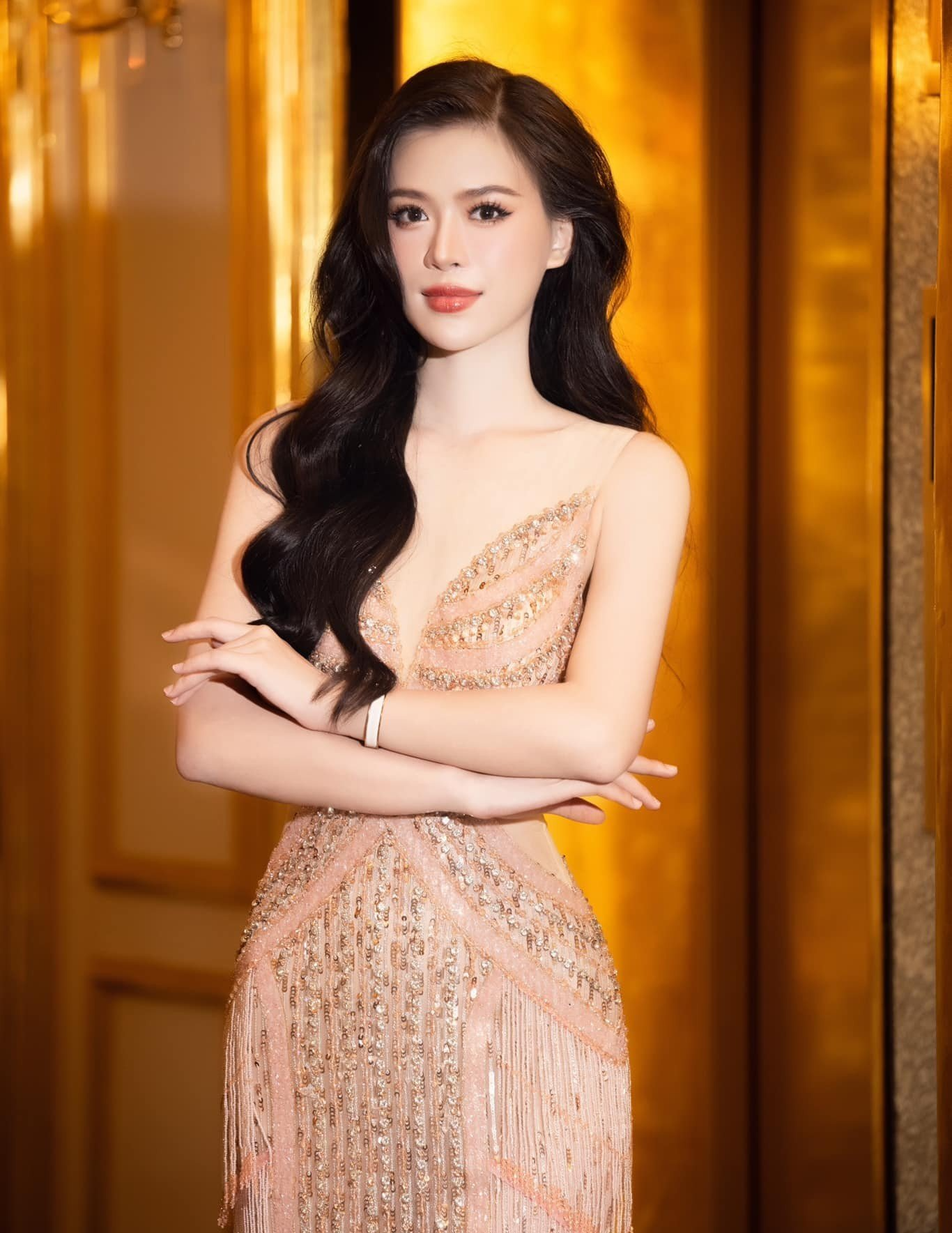 Mỹ nhân Hải Phòng gây sốt vì có thành tích &quot;khủng&quot; trước chung kết Miss World Vietnam 2023 - Ảnh 1.