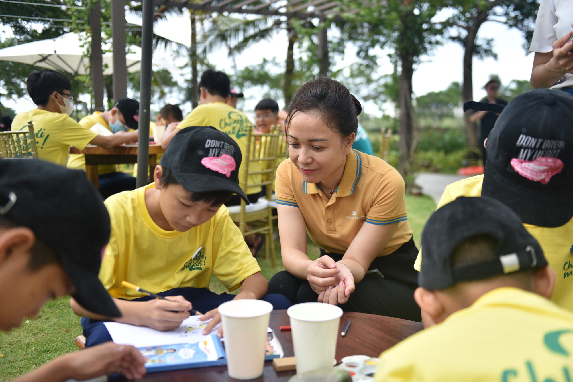 “Chuyến đi Mơ ước” lần thứ 2 cho trẻ em có hoàn cảnh khó khăn bị ảnh hưởng bởi dịch Covid-19 - Ảnh 3.