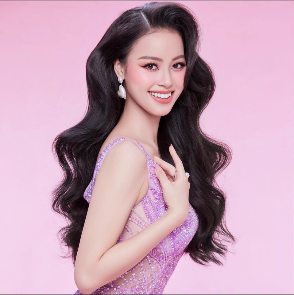 Á hậu 1 Miss World Vietnam 2023: Hé lộ về gia cảnh, quyết phá “lời nguyền top 5” - Ảnh 2.