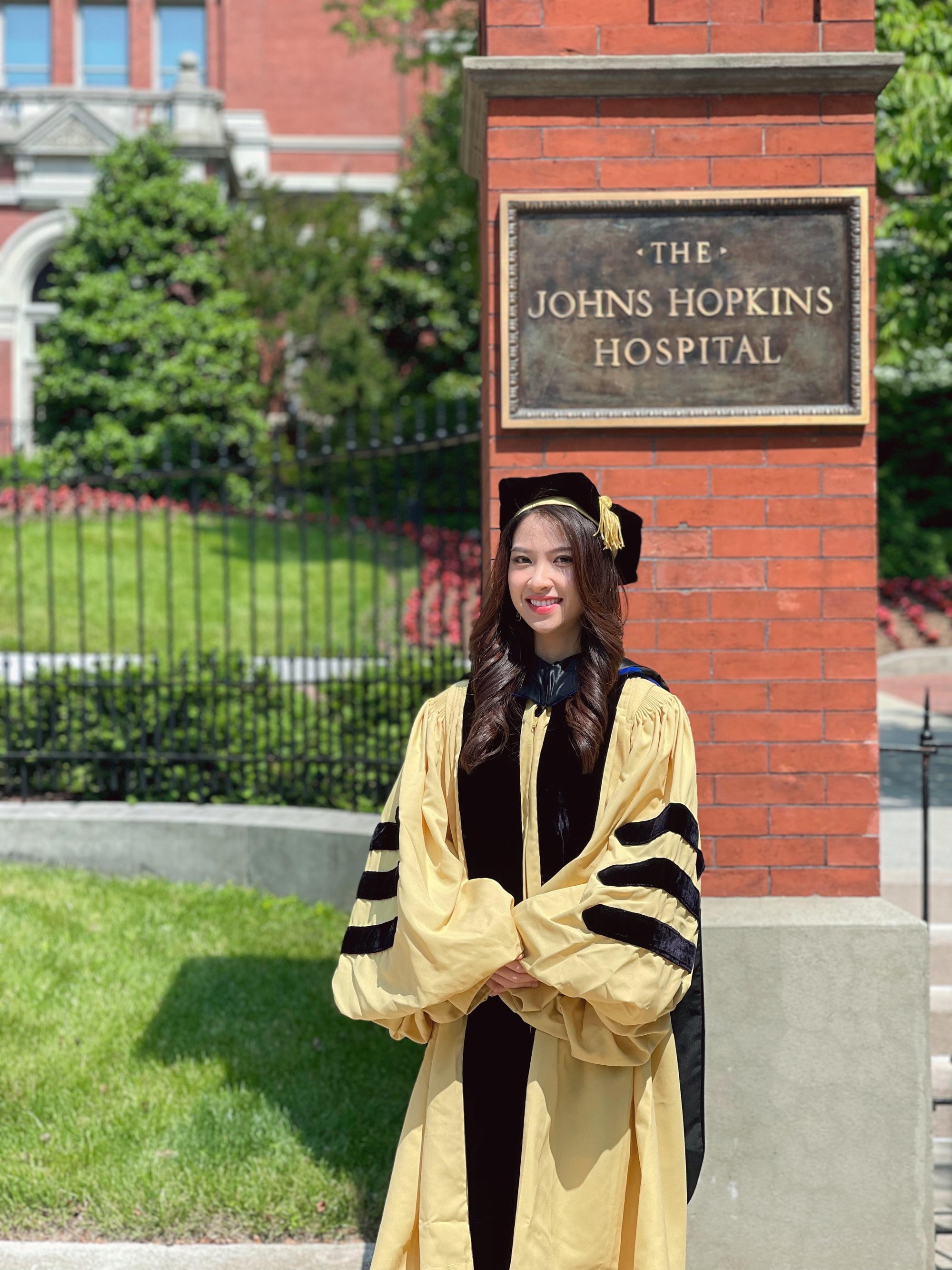 Nữ sinh Việt học trường top Mỹ: Xinh đẹp, thành tích khủng và nhận bằng tiến sĩ năm 29 tuổi - Ảnh 1.
