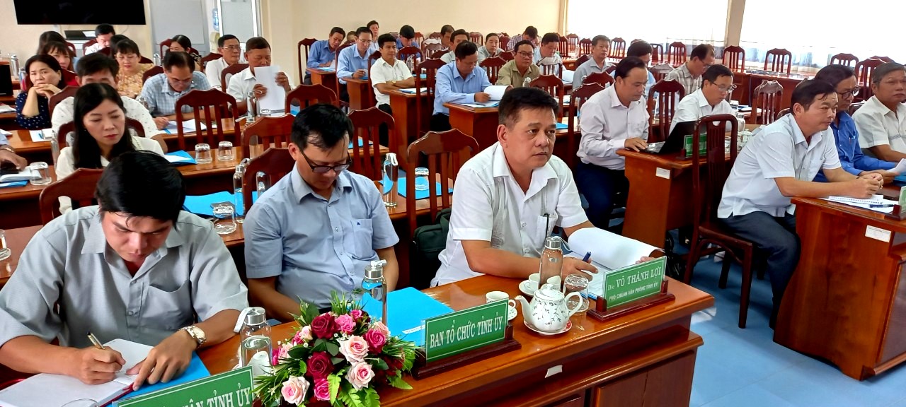 Hội Nông dân tỉnh An Giang lấy phiếu tín nhiệm cán bộ giữ chức vụ lãnh đạo, quản lý - Ảnh 1.