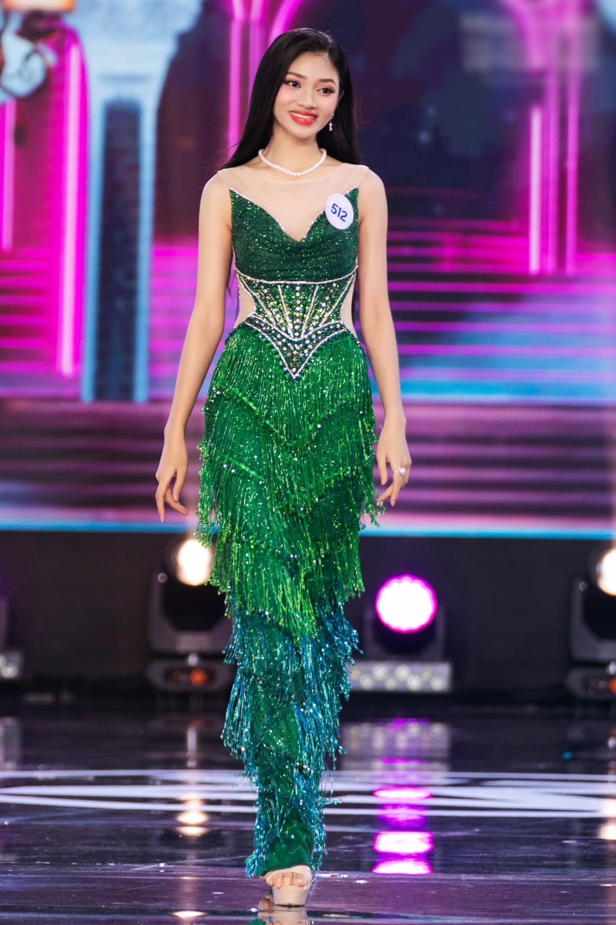 Á hậu 2 Miss World Vietnam 2023 Huỳnh Minh Kiên: Thiếu thốn tình yêu từ bố, mẹ làm giúp việc mưu sinh - Ảnh 7.