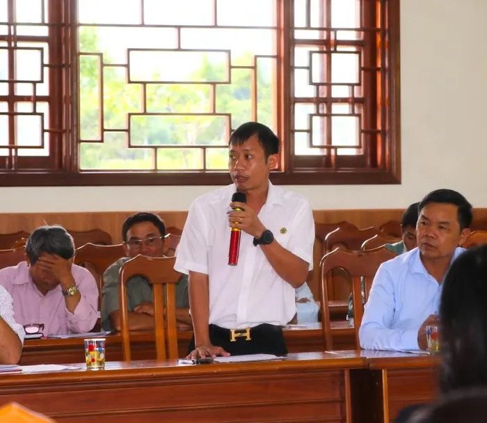 Ông Nguyễn Xuân Phước, Bí thư Thị ủy Thị xã An Khê của Gia Lai đối thoại với nông hội, hội quán - Ảnh 2.