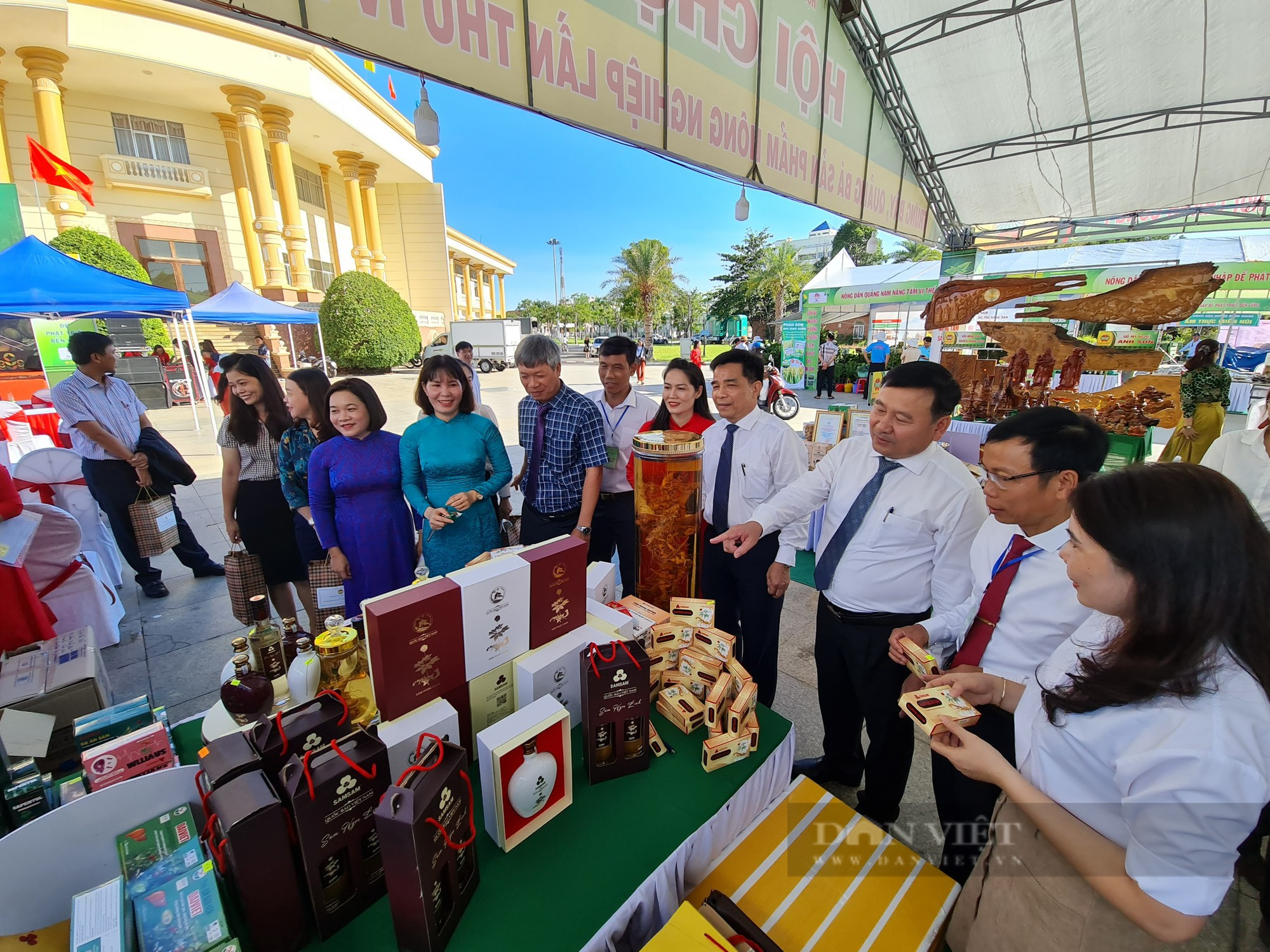 Hội Nông dân Quảng Nam khai mạc hội chợ nông nghiệp với 550 sản phẩm nhà nông các loại - Ảnh 2.